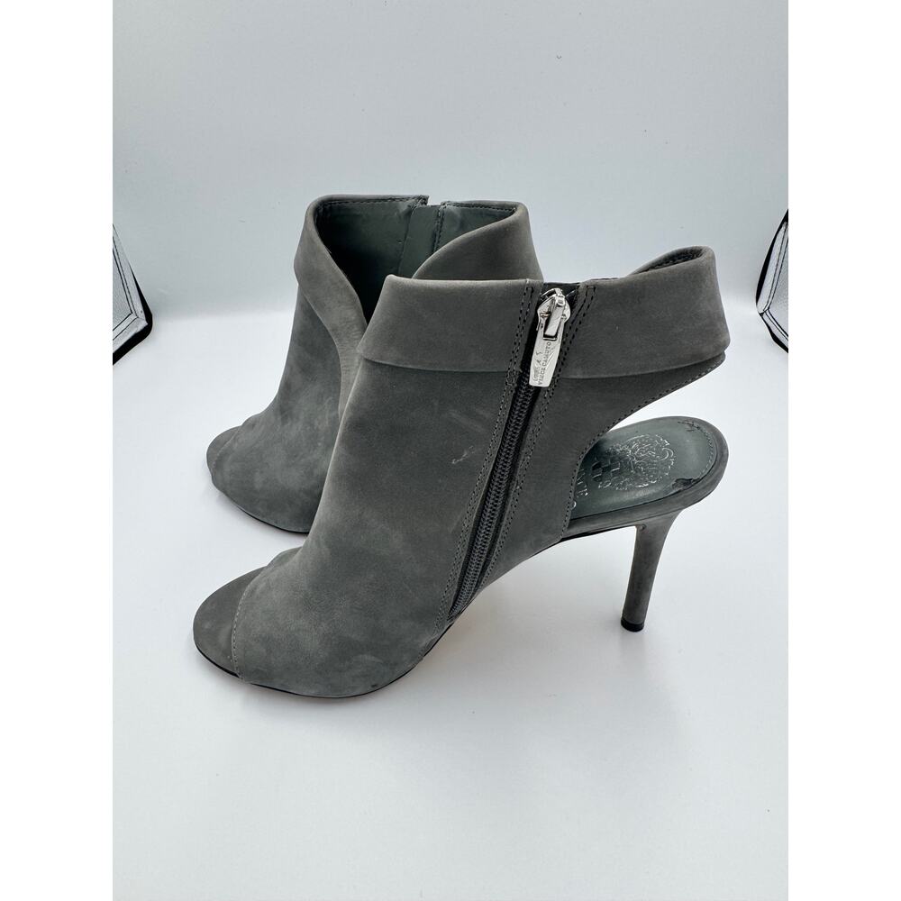 Vince Camuto Cholia Gray Suede Asymmetrical Peep Toe Sandal Bootie Heel Sz 10 - Picture 11 of 16